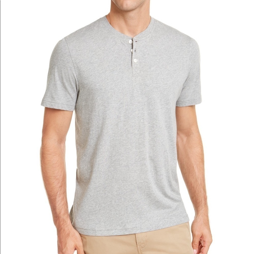 NWT men’s club room 3 button cotton short sleeve grey top size medium